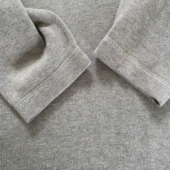 Gap men’s M 100% cotton beige V-neck sweater - Picture 4 of 7